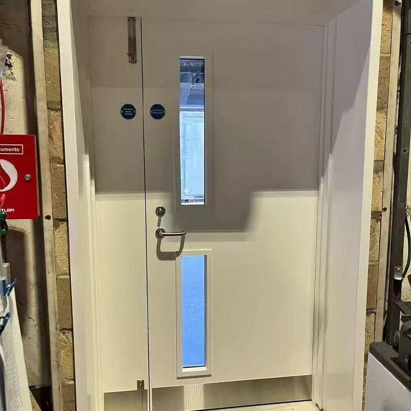 商业综合体防火门设计要点：兼顾安全、通行与装饰性